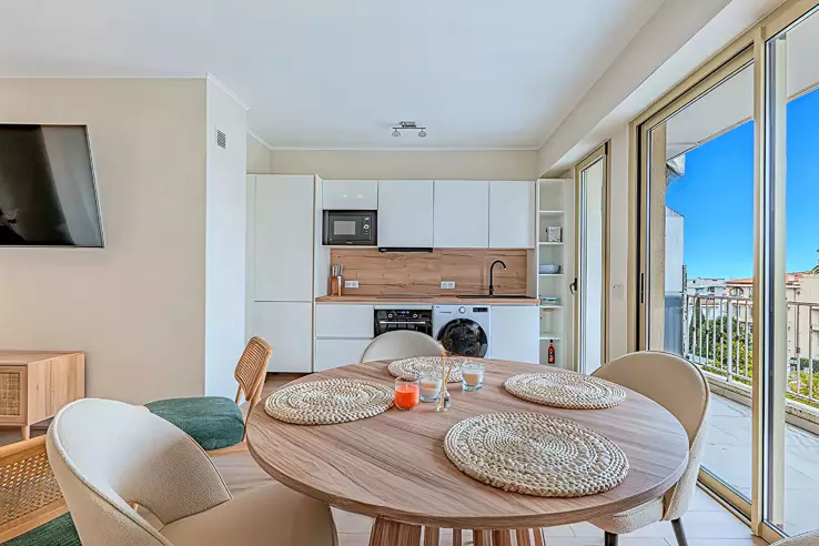 Квартира в Каннах, Франция, 60 м² - фото 1