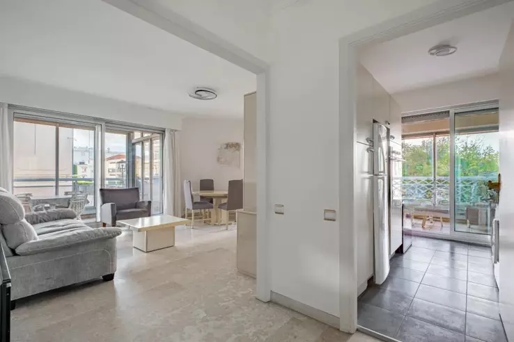 Квартира в Каннах, Франция, 74 м² - фото 1