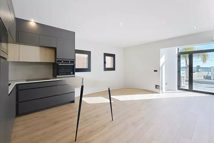 Квартира в Каннах, Франция, 61 м² - фото 1