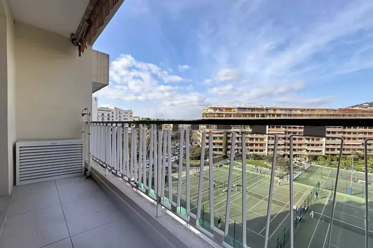 Квартира в Каннах, Франция, 54 м² - фото 1