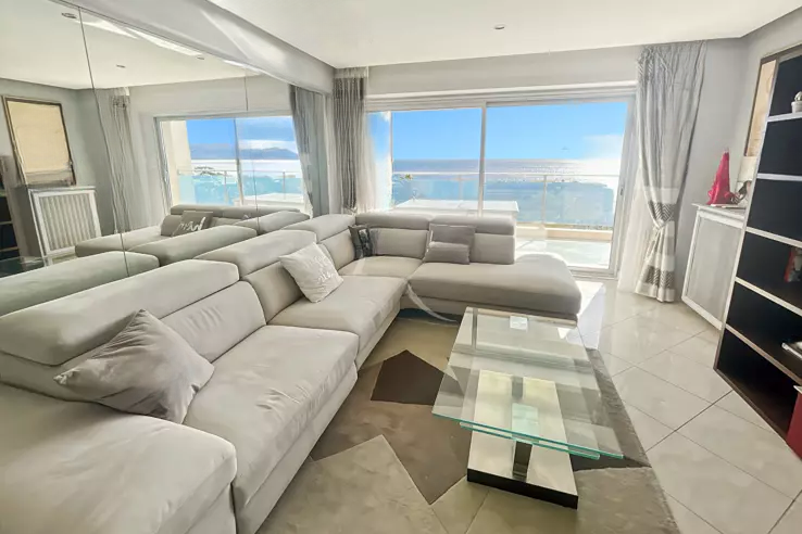 Квартира в Каннах, Франция, 95 м² - фото 1