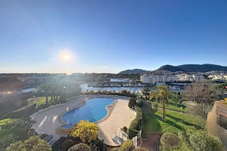 Квартира в Каннах, Франция, 110 м² - фото 1