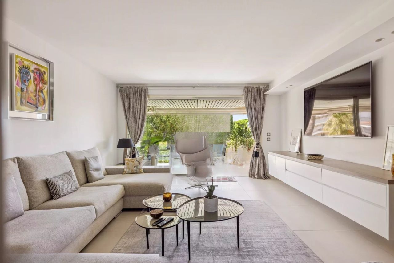 Квартира в Каннах, Франция, 103 м² - фото 1