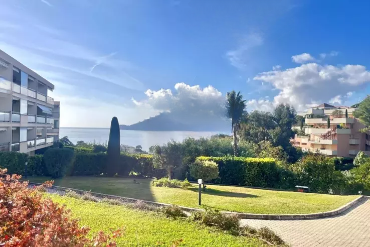 Квартира в Каннах, Франция, 100 м² - фото 1