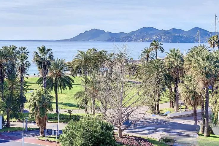 Квартира в Каннах, Франция, 107 м² - фото 1