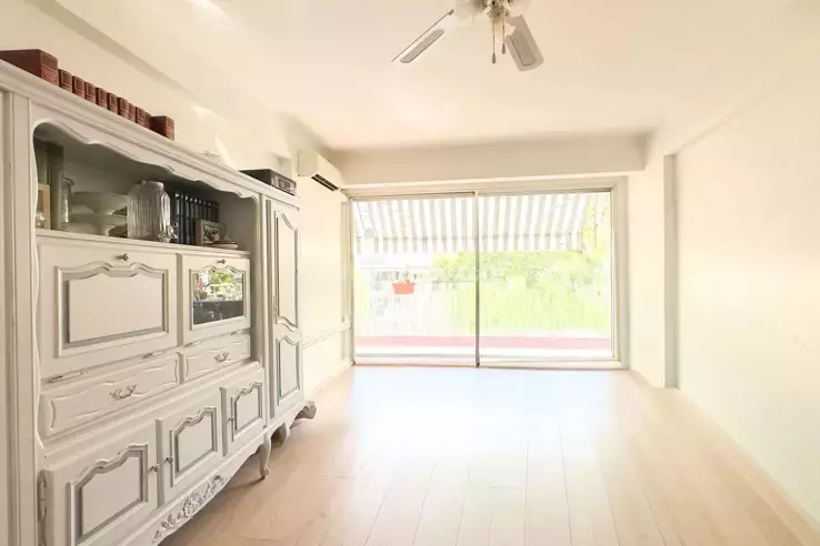 Квартира в Каннах, Франция, 70 м² - фото 1