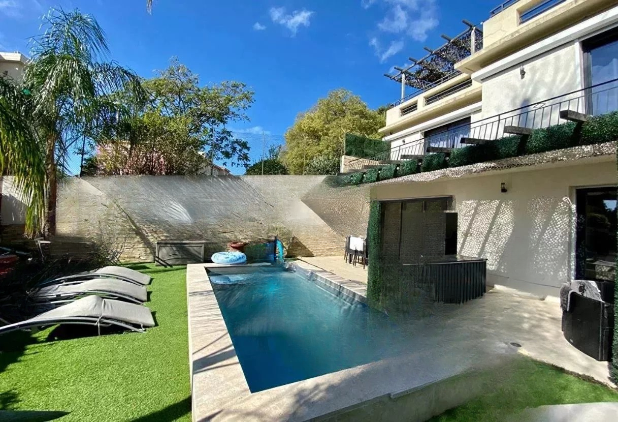 Квартира в Каннах, Франция, 140 м² - фото 1