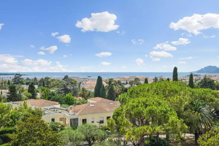 Квартира в Каннах, Франция, 108 м² - фото 1