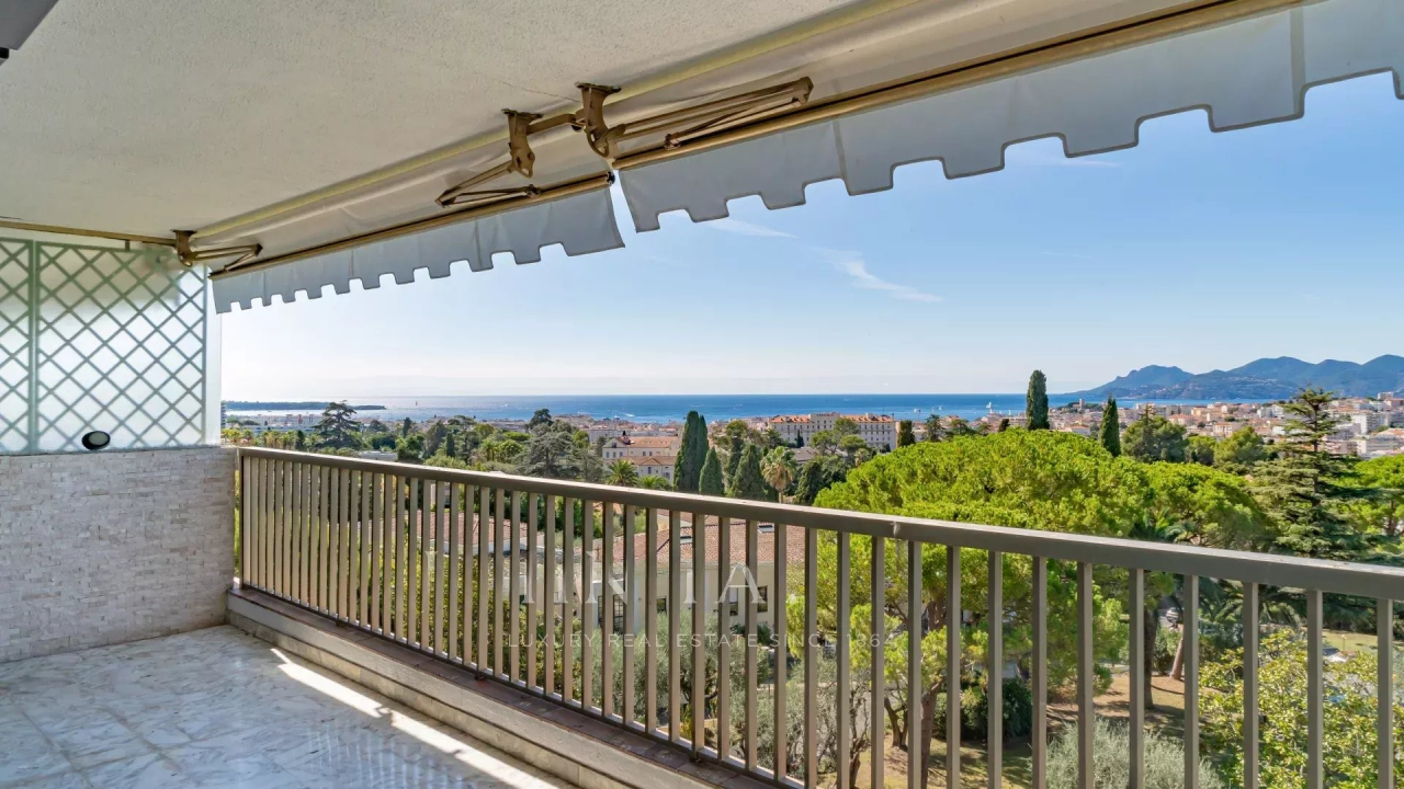 Квартира в Каннах, Франция, 106 м² - фото 1