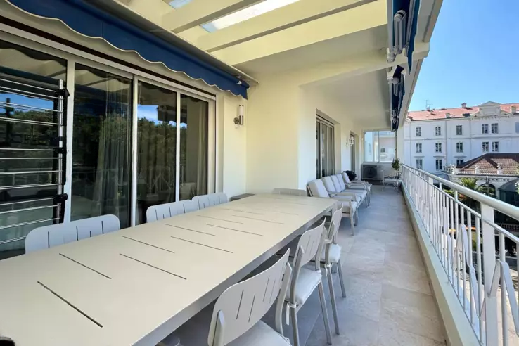 Квартира в Каннах, Франция, 105 м² - фото 1