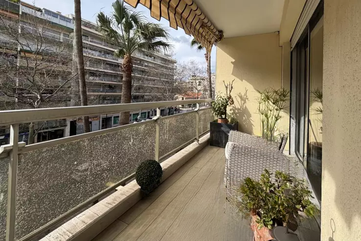 Квартира в Каннах, Франция, 84 м² - фото 1