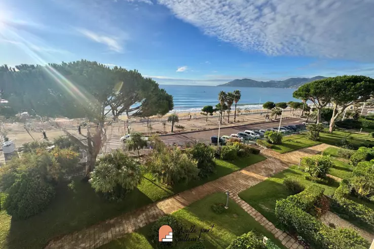 Квартира в Каннах, Франция, 52 м² - фото 1