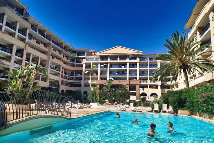 Квартира в Каннах, Франция, 28 м² - фото 1