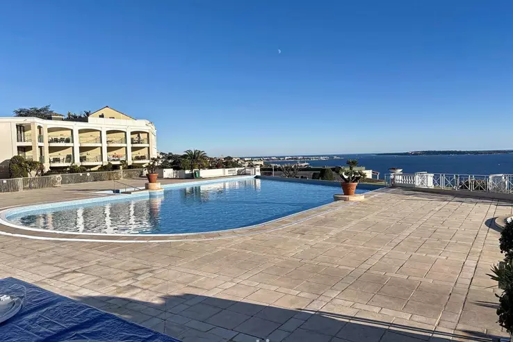 Квартира в Каннах, Франция, 35 м² - фото 1