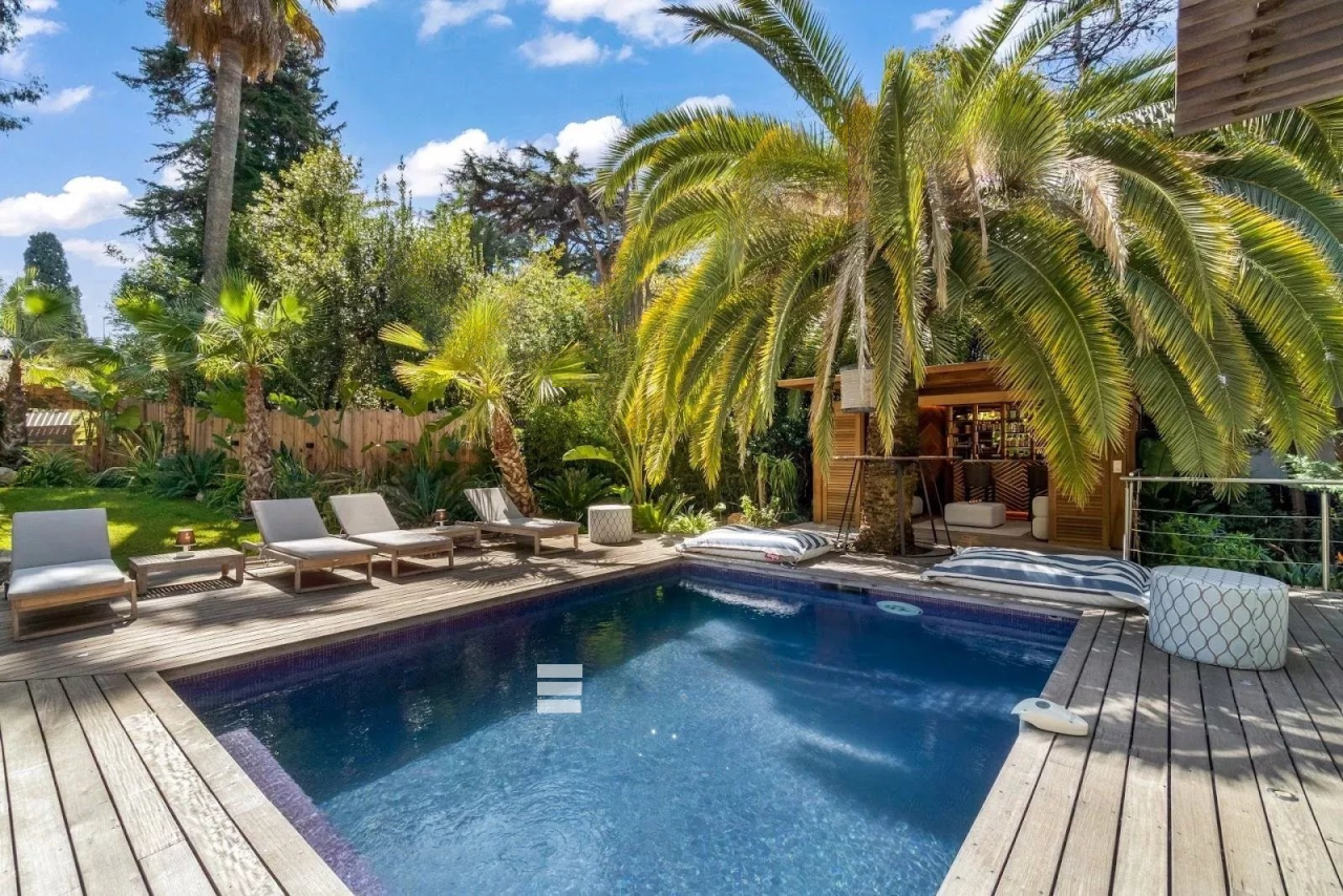 Квартира в Каннах, Франция, 246 м² - фото 1