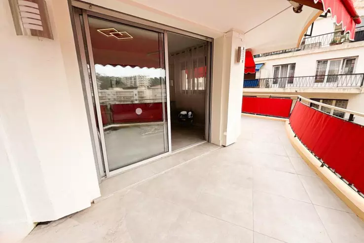 Квартира в Каннах, Франция, 70 м² - фото 1