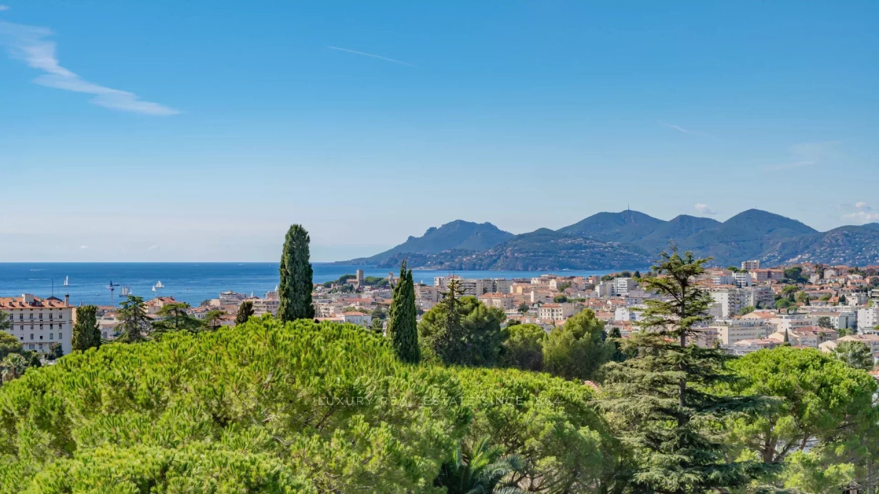 Квартира в Каннах, Франция, 106 м² - фото 2