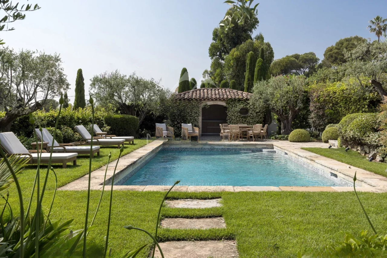 Квартира в Каннах, Франция, 418 м² - фото 2