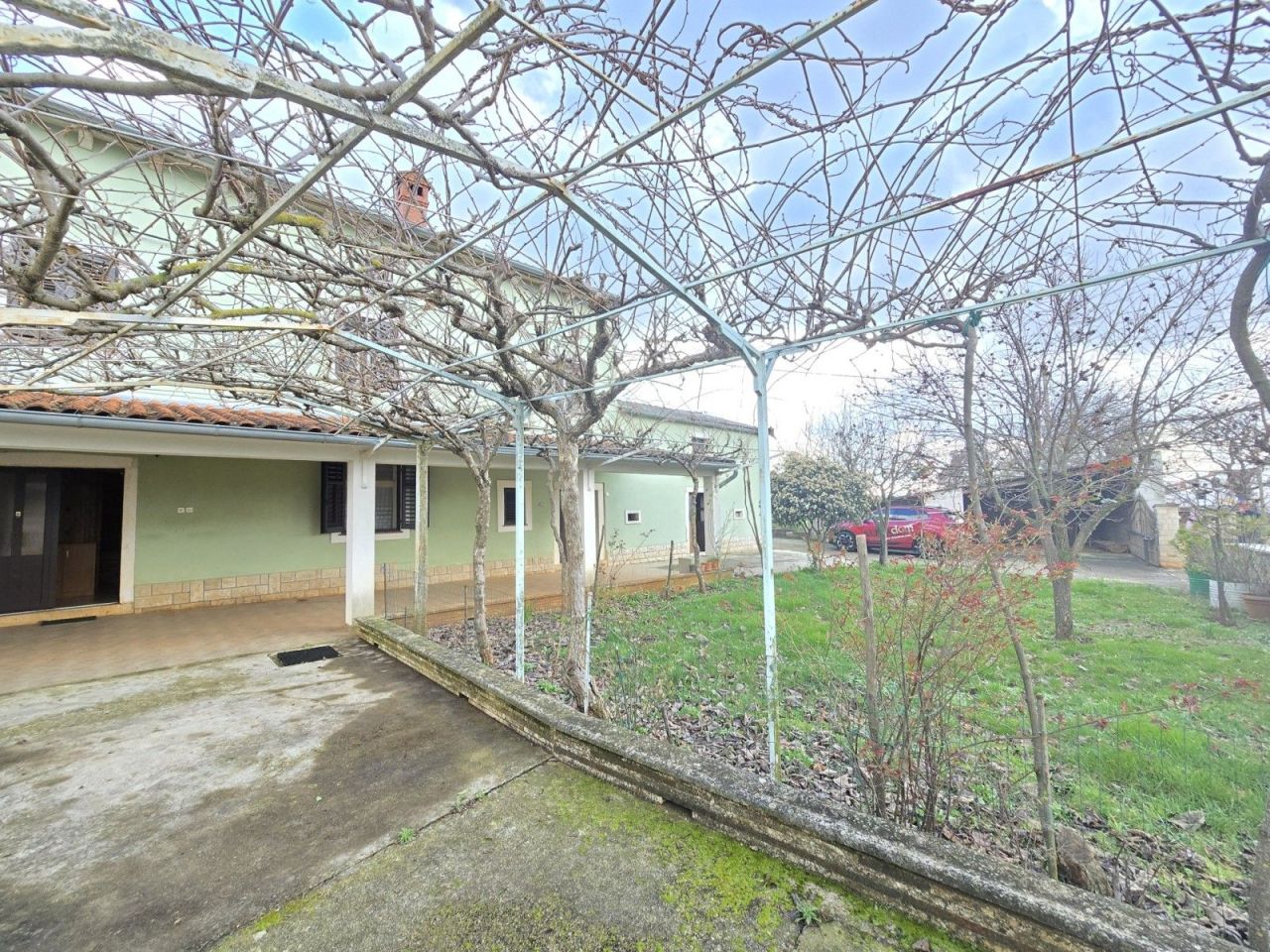 Дом в Жмини, Хорватия, 200 м² - фото 1