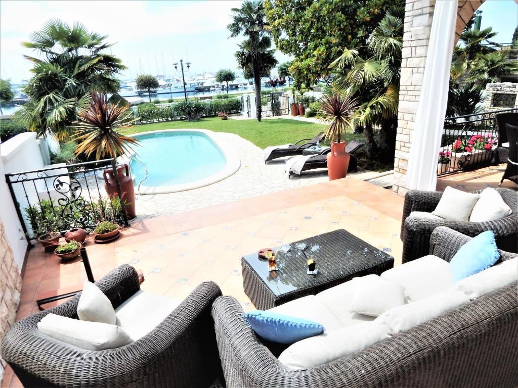 Дом в Умаге, Хорватия, 450 м² - фото 8