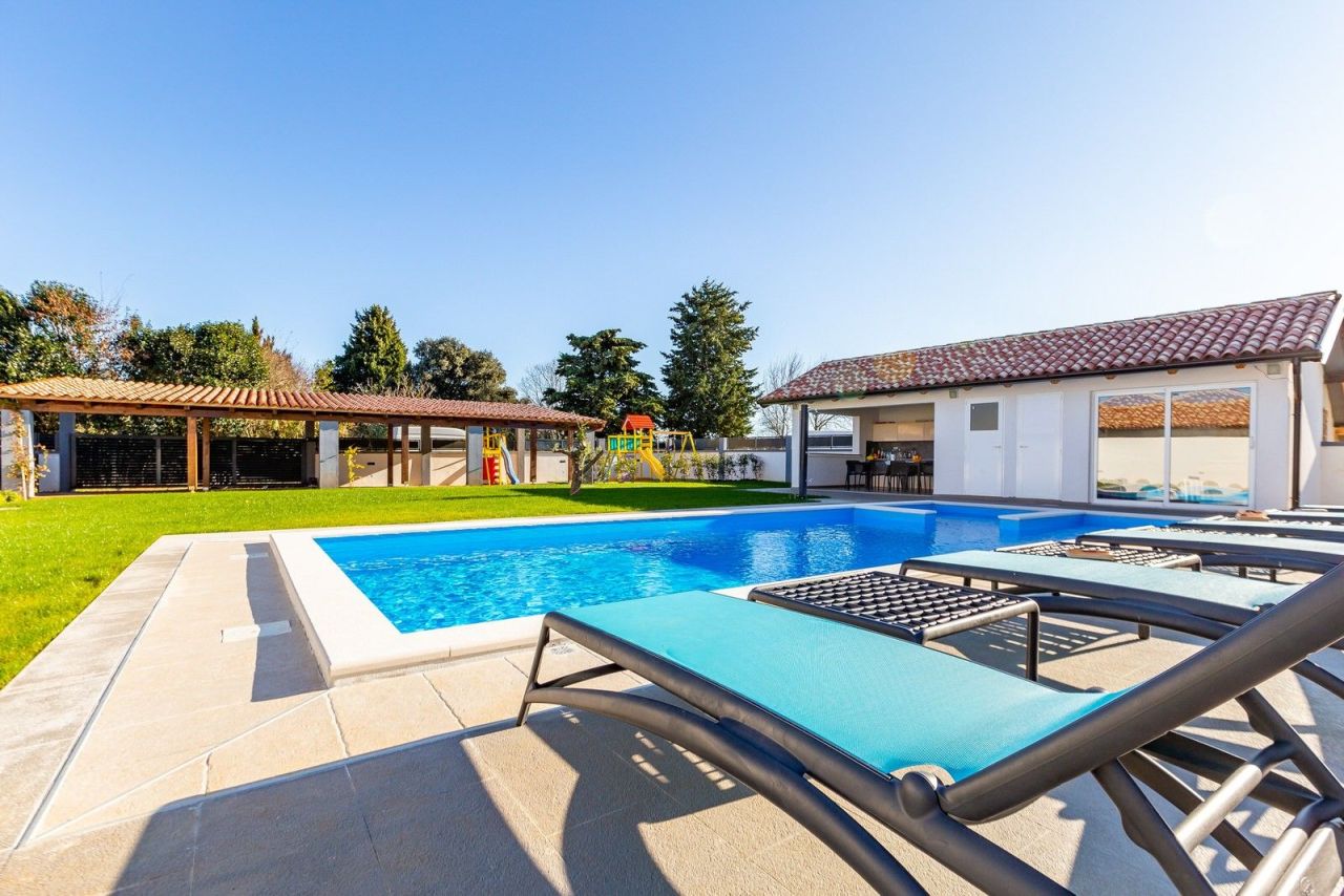 Дом в Пуле, Хорватия, 145 м² - фото 10