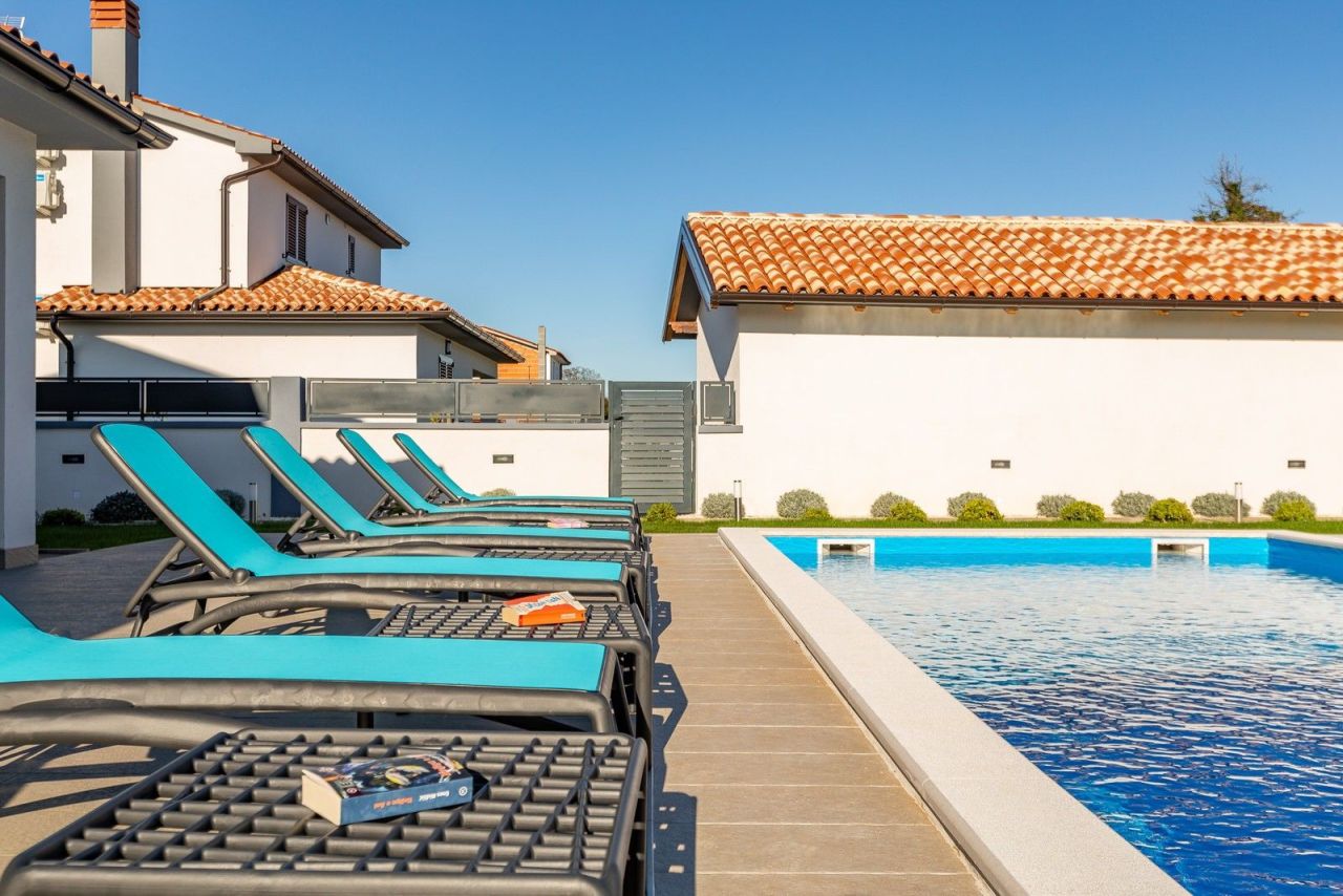 Дом в Пуле, Хорватия, 145 м² - фото 12