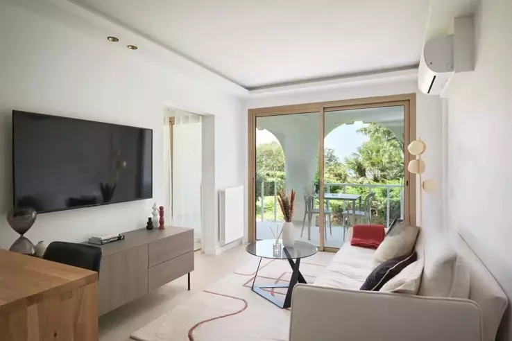 Квартира в Каннах, Франция, 41 м² - фото 2