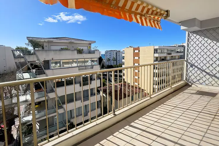 Квартира в Каннах, Франция, 94 м² - фото 2