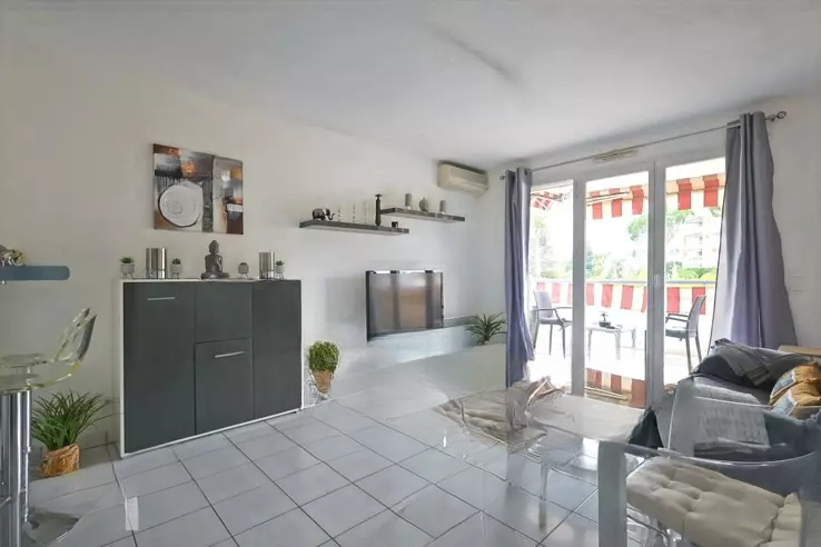 Квартира в Каннах, Франция, 38 м² - фото 2