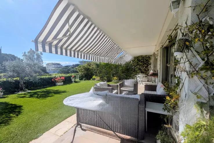 Квартира в Каннах, Франция, 111 м² - фото 2