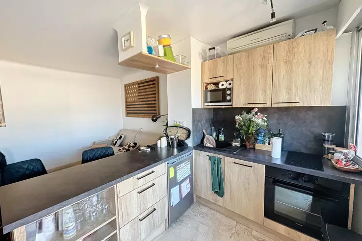 Квартира в Каннах, Франция, 28 м² - фото 2