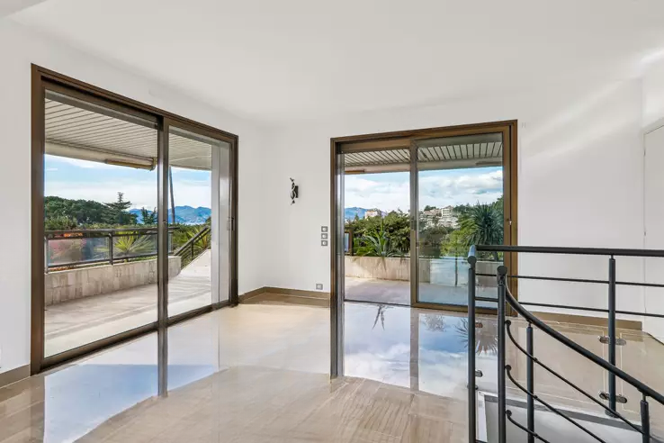 Квартира в Каннах, Франция, 271 м² - фото 2