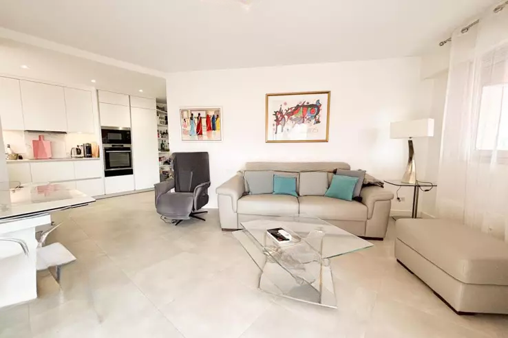 Квартира в Каннах, Франция, 70 м² - фото 2