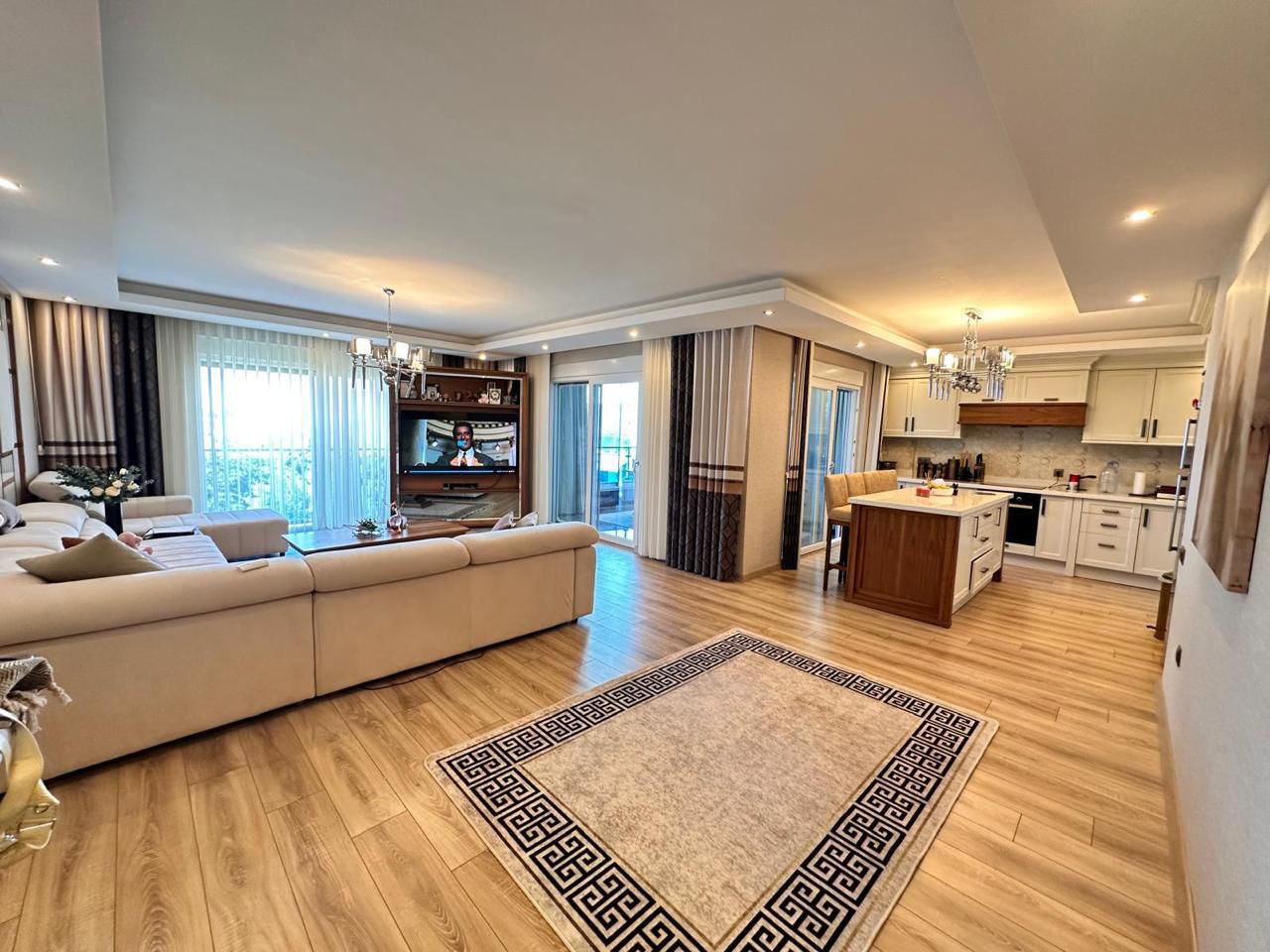 Апартаменты в Алании, Турция, 200 м² - фото 1