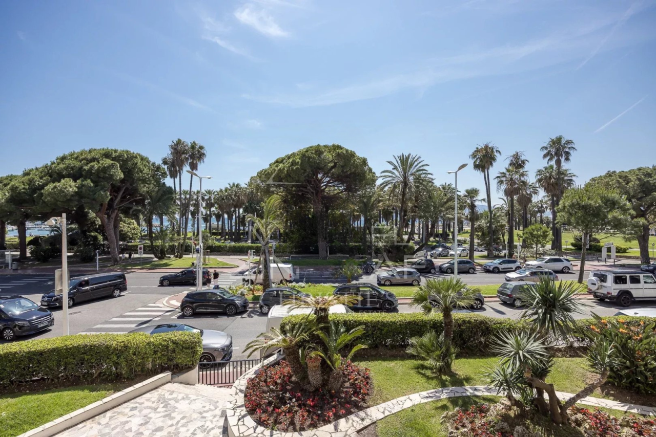 Квартира в Каннах, Франция, 92 м² - фото 9