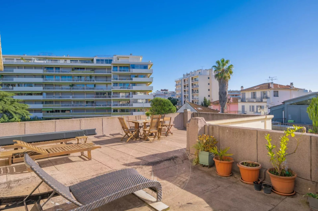 Квартира в Каннах, Франция, 97 м² - фото 10