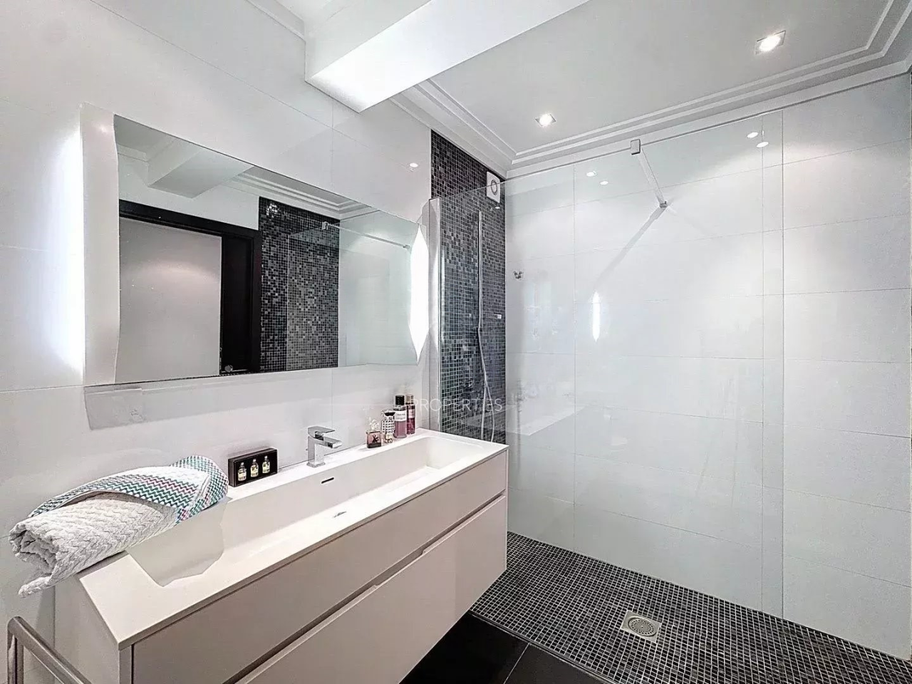 Квартира в Каннах, Франция, 103 м² - фото 11