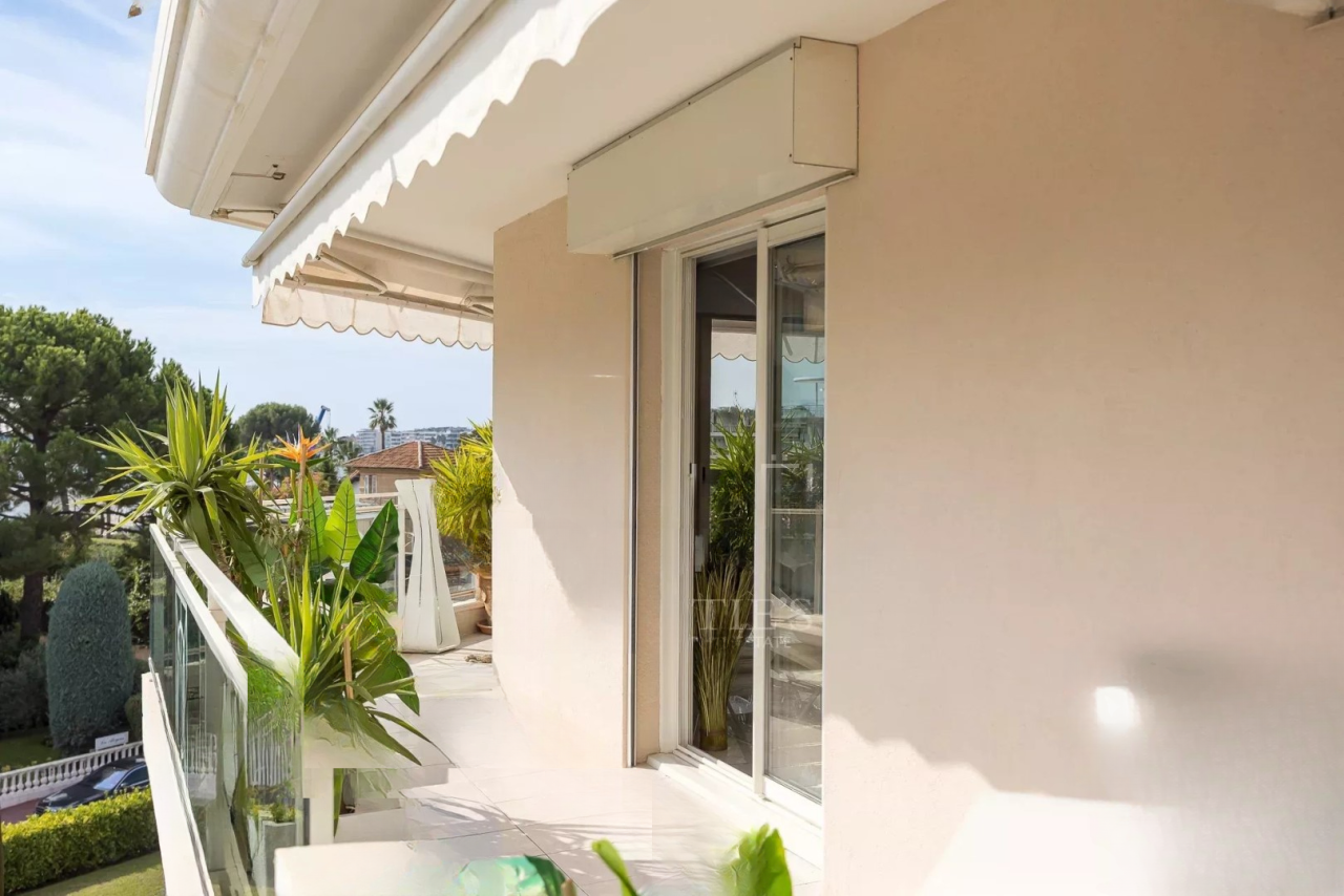 Квартира в Каннах, Франция, 138 м² - фото 14