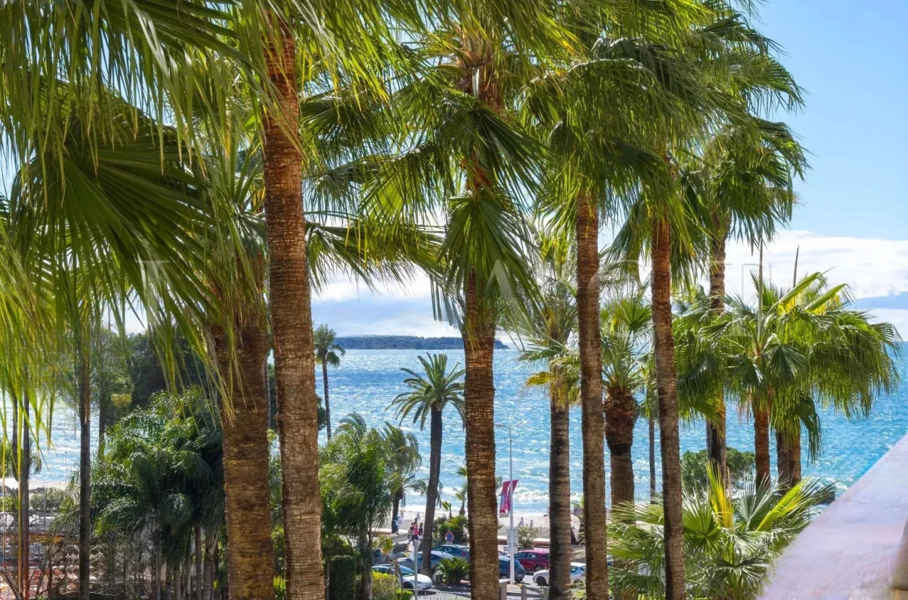 Квартира в Каннах, Франция, 108 м² - фото 17