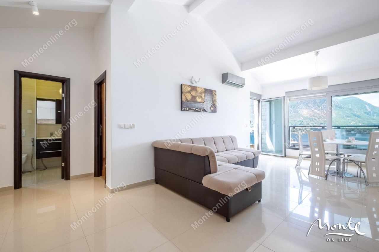 Апартаменты в Доброте, Черногория, 57 м² - фото 5