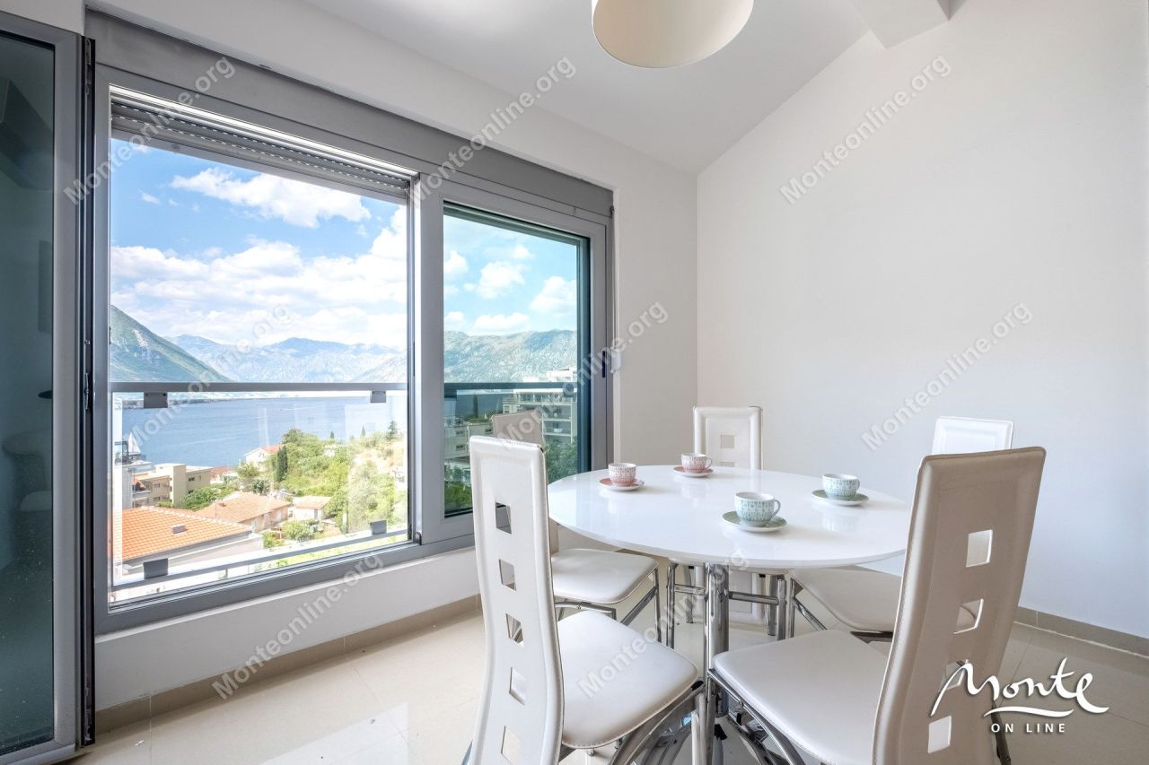 Апартаменты в Доброте, Черногория, 57 м² - фото 12