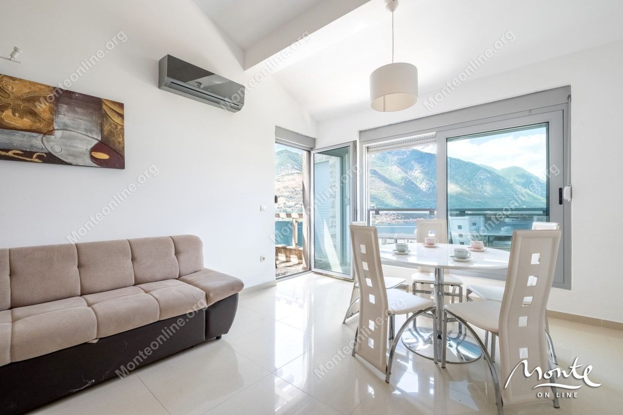 Апартаменты в Доброте, Черногория, 57 м² - фото 16