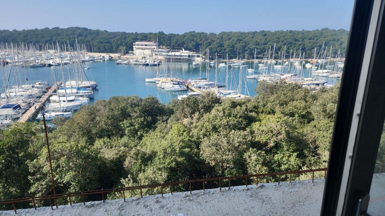 Квартира в Пуле, Хорватия, 62.11 м² - фото 1