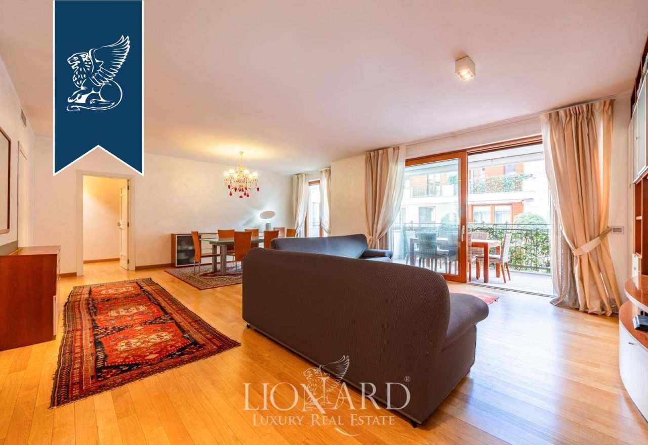 Апартаменты в Милане, Италия, 215 м² - фото 2