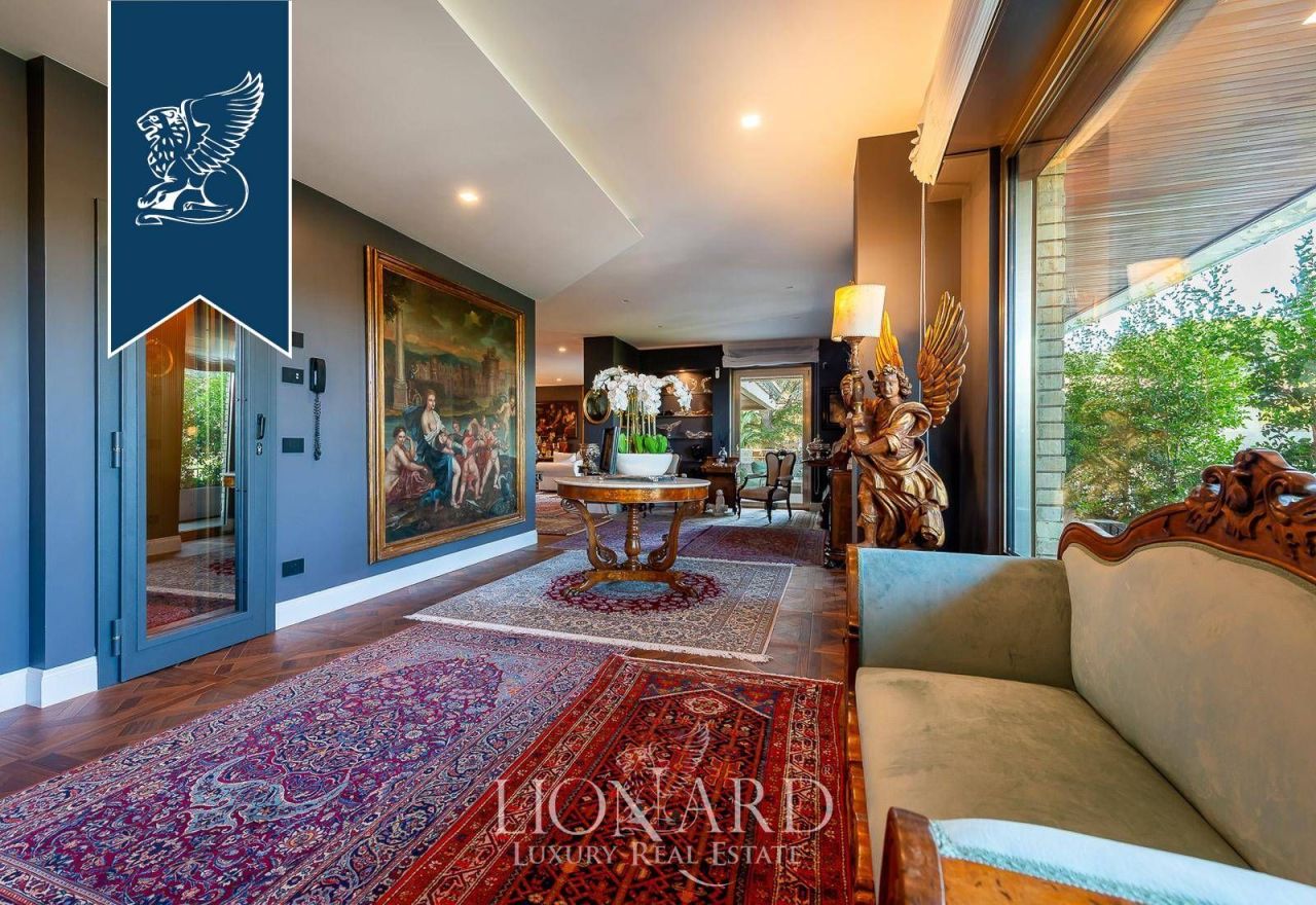 Дом в Риме, Италия, 400 м² - фото 2