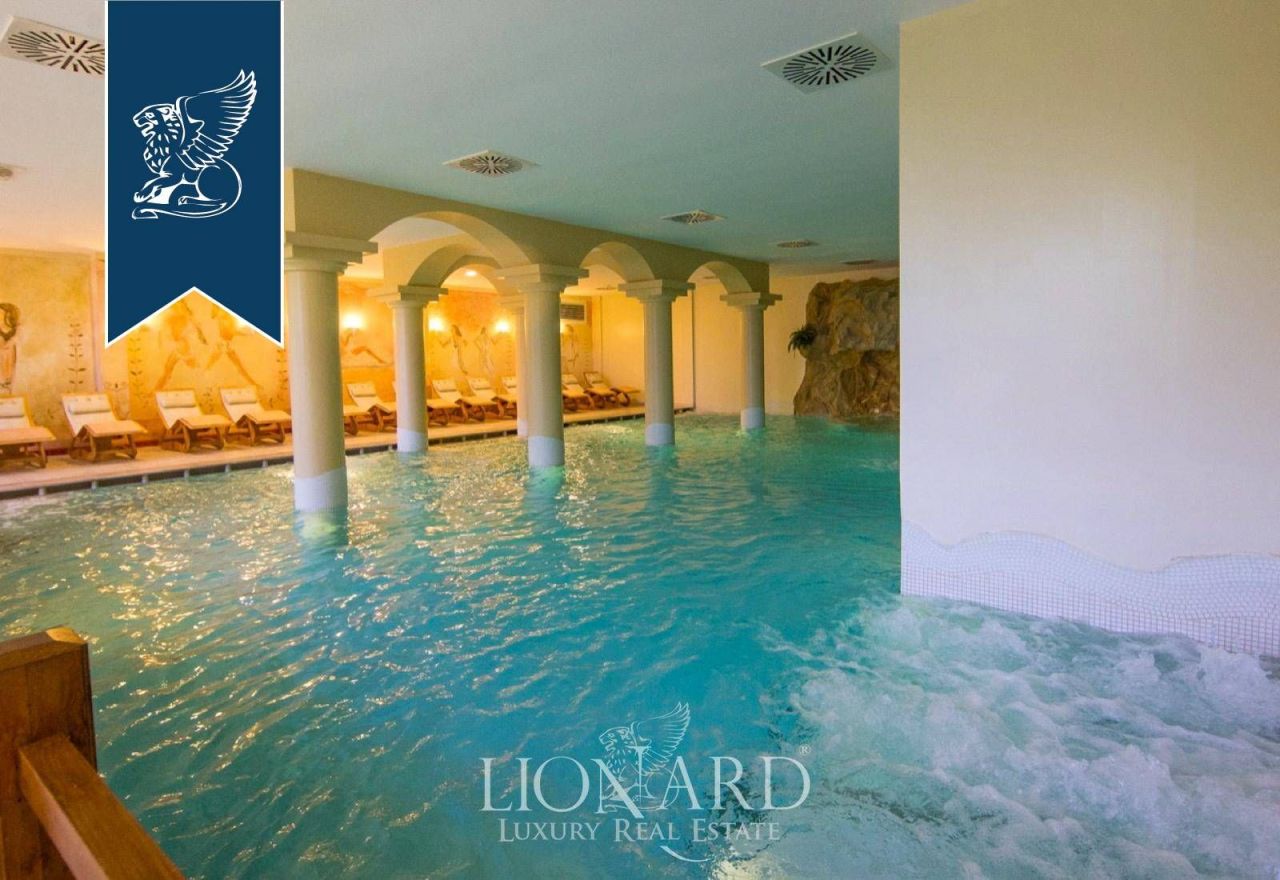 Отель, гостиница в Рипарбелле, Италия, 4 000 м² - фото 6