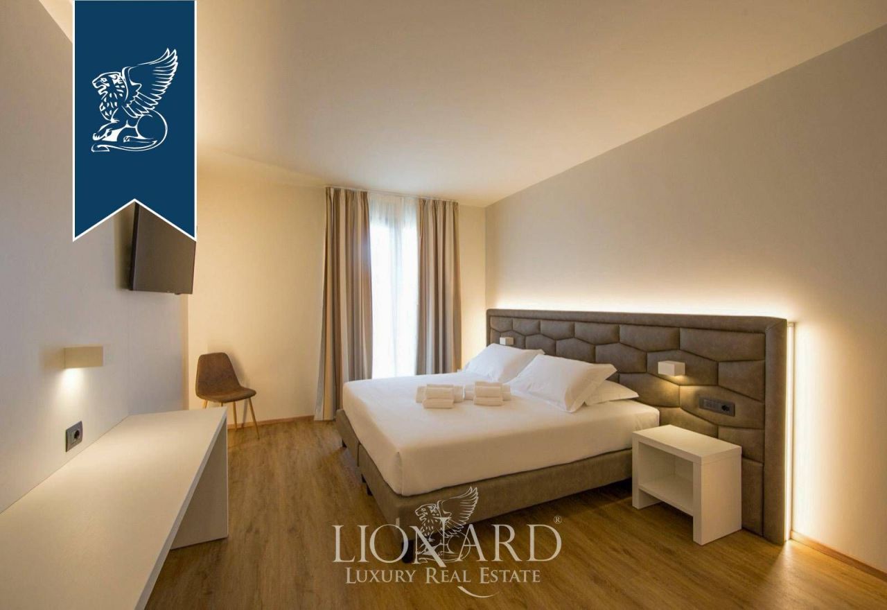 Отель, гостиница в Рипарбелле, Италия, 4 000 м² - фото 12