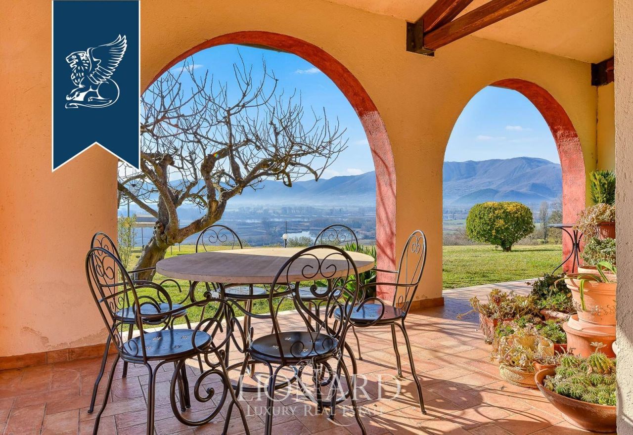 Ферма в Риети, Италия, 700 м² - фото 19