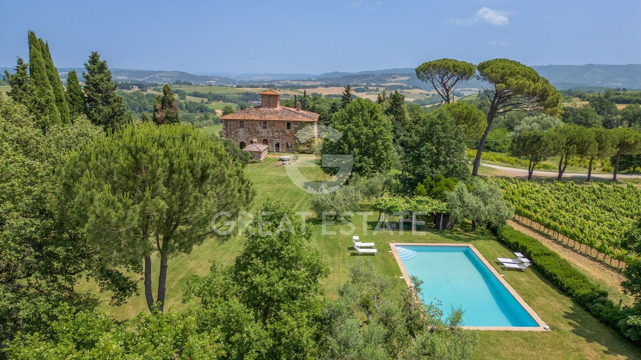 Дом в Четоне, Италия, 576.3 м² - фото 1