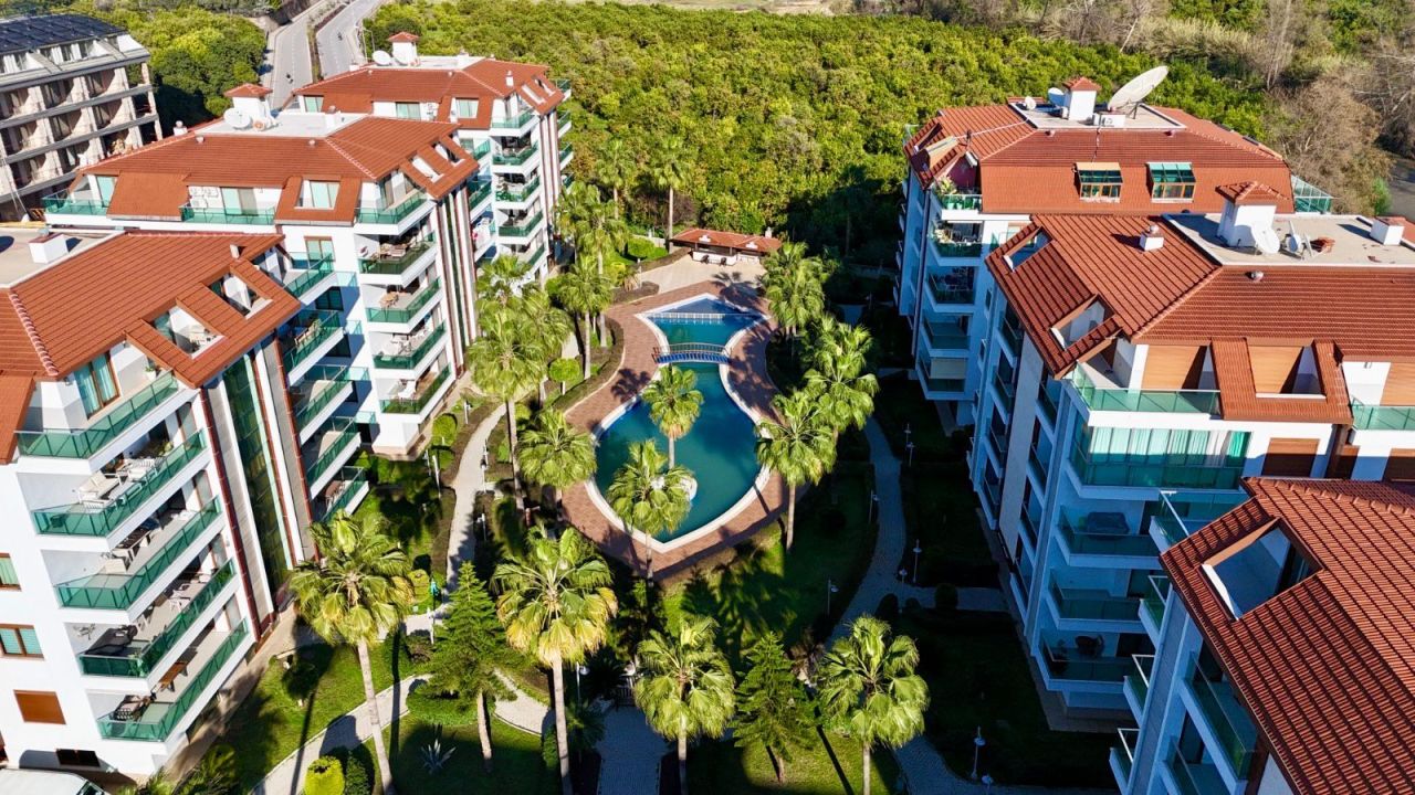 Апартаменты в Алании, Турция, 200 м² - фото 1